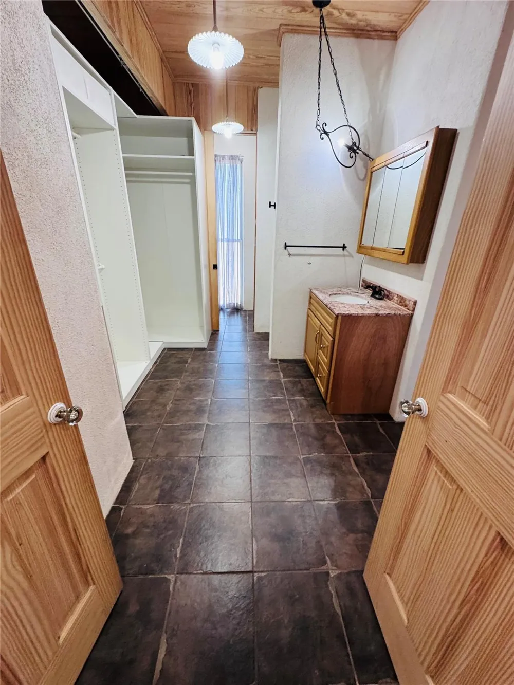 195 Park Drive La Grange, TX 78945