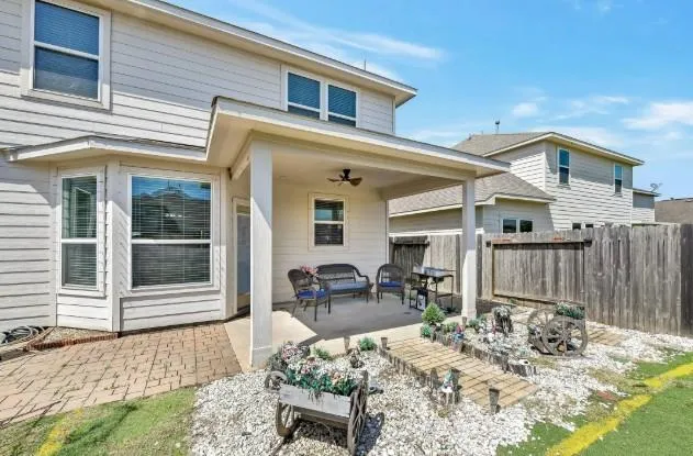 410 Havenstone Lane La Marque, TX 77568