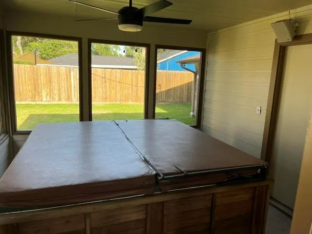 913 Cannan Drive Angleton, TX 77515