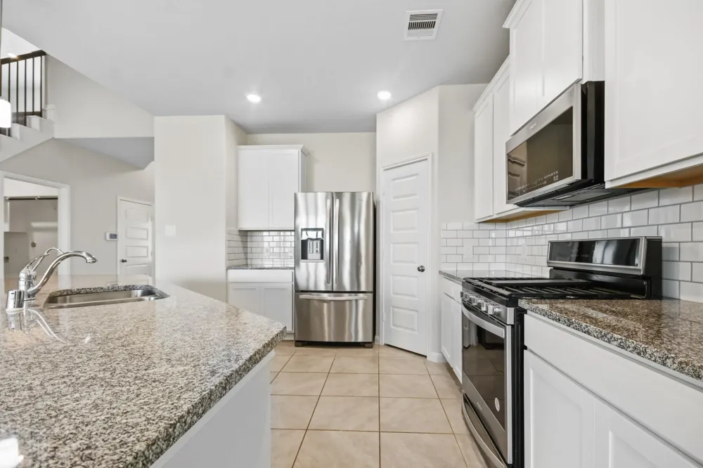 10723 Cliffs View Drive Rosharon, TX 77583