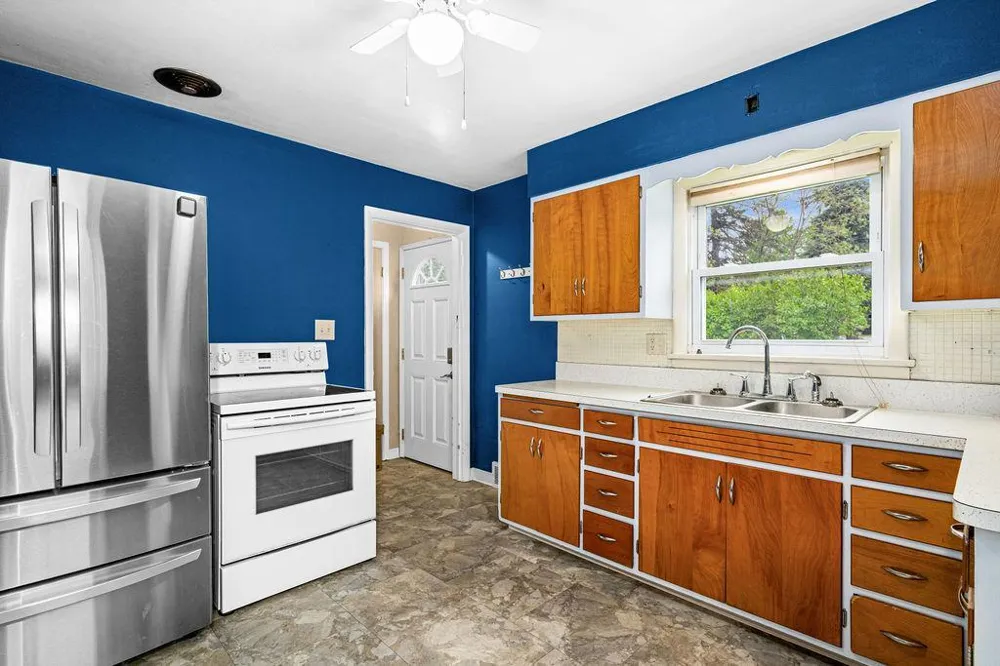 5915 Grand Avenue Duluth, MN 55807