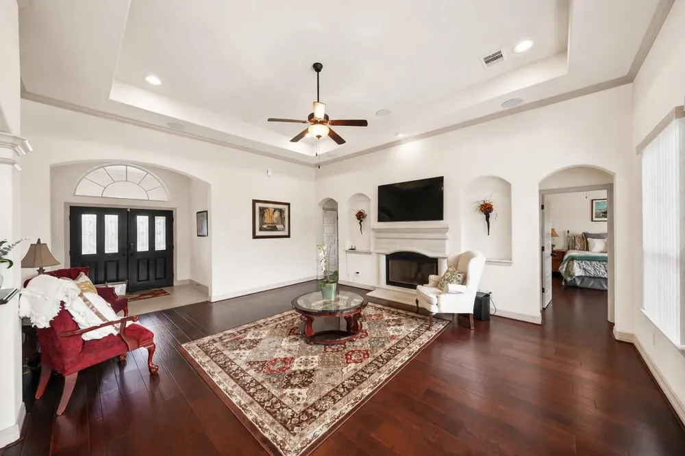 230 Lawrence Marshall Drive Hempstead, TX 77445