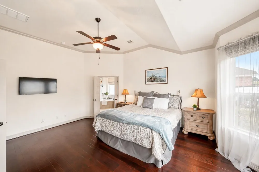230 Lawrence Marshall Drive Hempstead, TX 77445