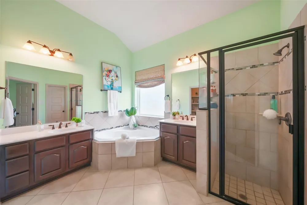 230 Lawrence Marshall Drive Hempstead, TX 77445