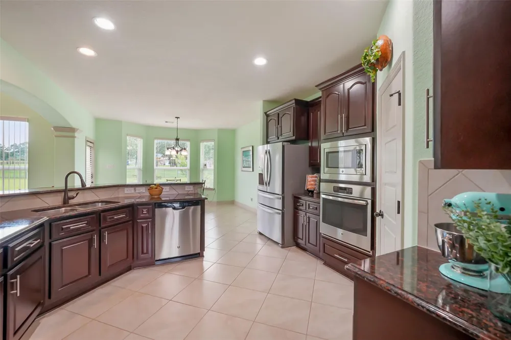 230 Lawrence Marshall Drive Hempstead, TX 77445