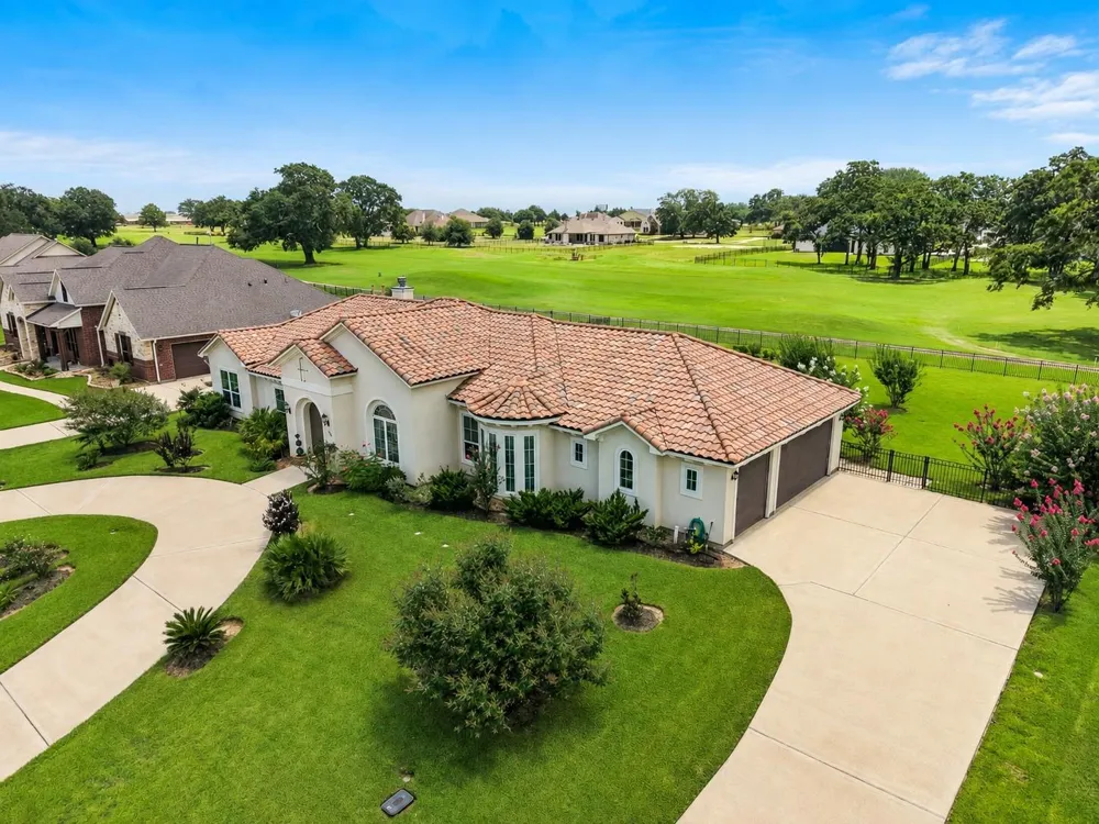 230 Lawrence Marshall Drive Hempstead, TX 77445