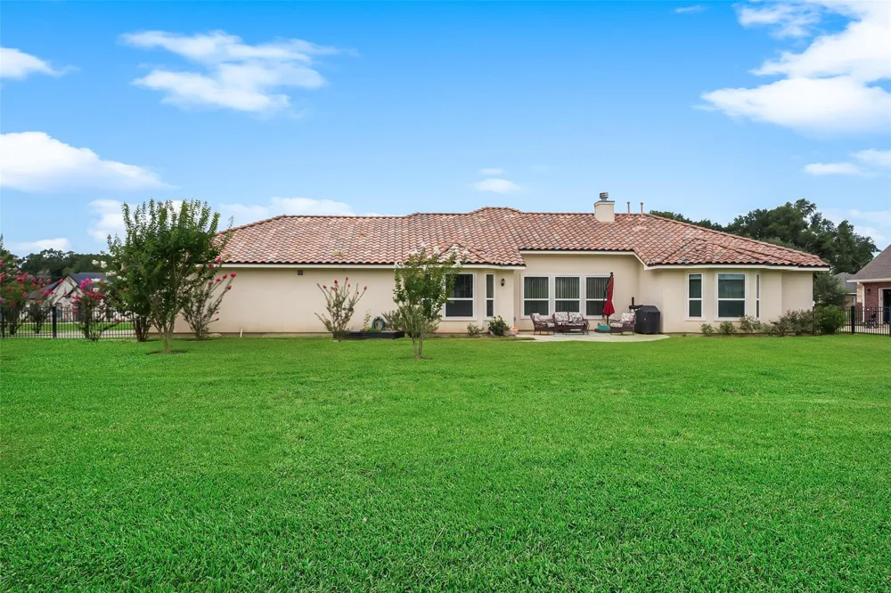 230 Lawrence Marshall Drive Hempstead, TX 77445