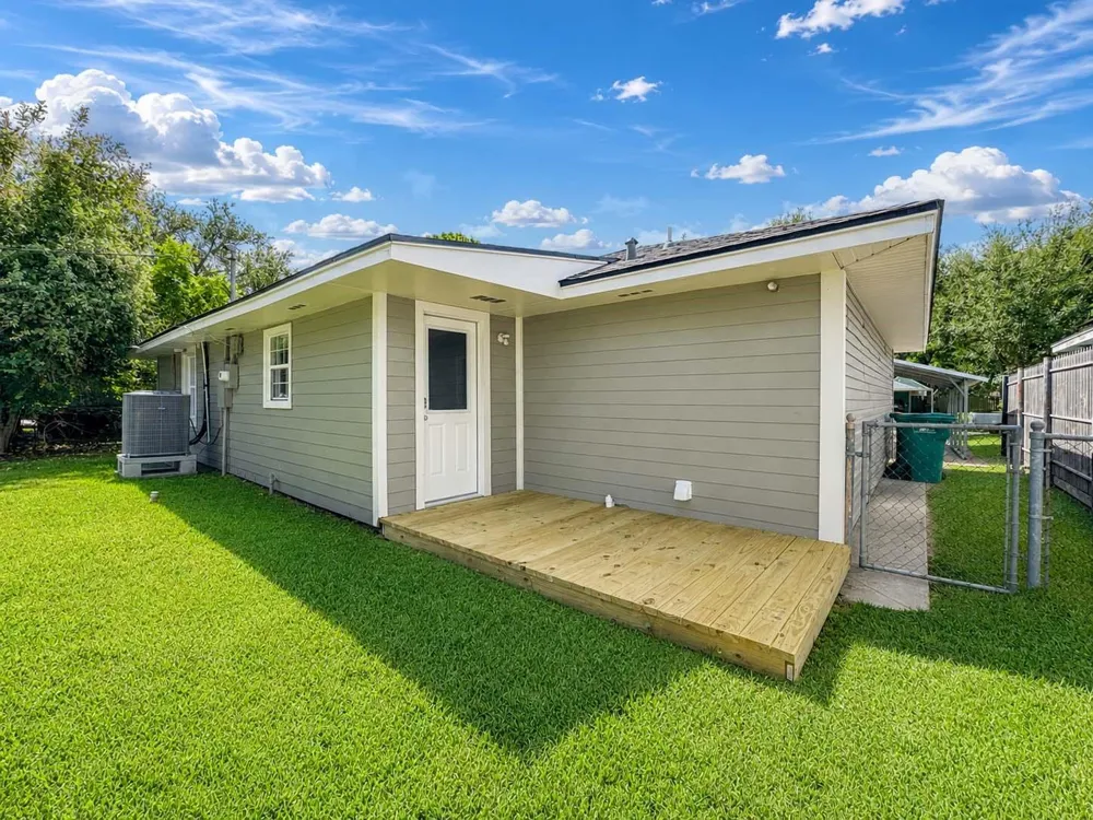 1108 Prune Street La Marque, TX 77568