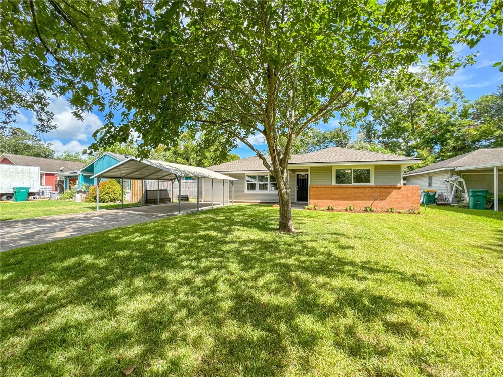 1108 Prune Street La Marque, TX 77568