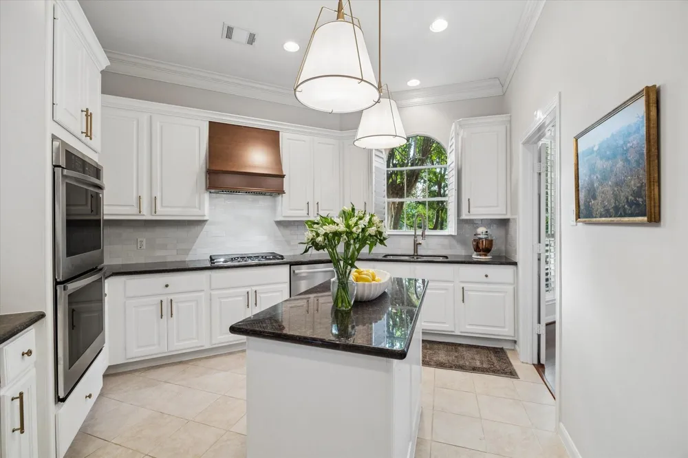 5353 Hidalgo Street Houston, TX 77056