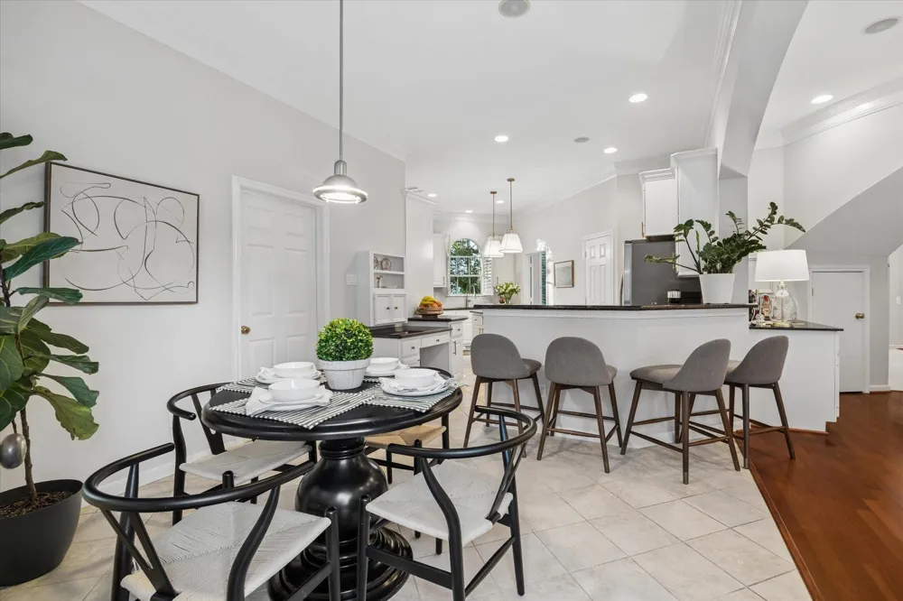 5353 Hidalgo Street Houston, TX 77056