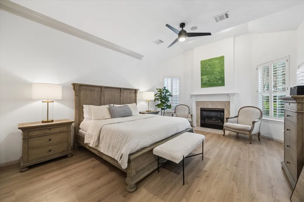 5353 Hidalgo Street Houston, TX 77056