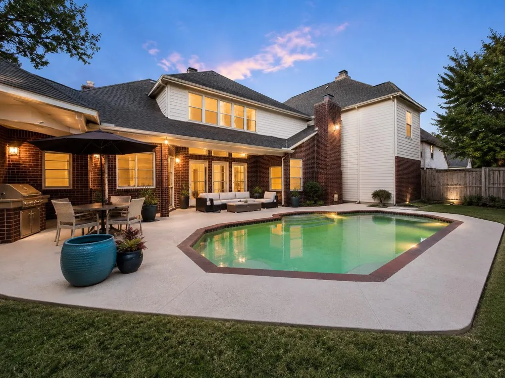 5353 Hidalgo Street Houston, TX 77056