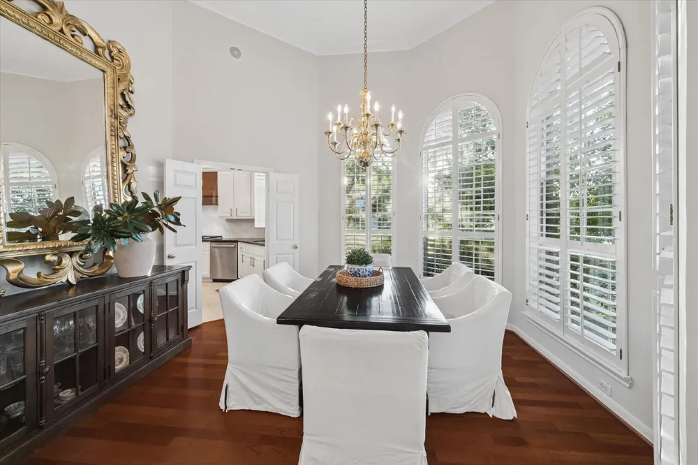 5353 Hidalgo Street Houston, TX 77056