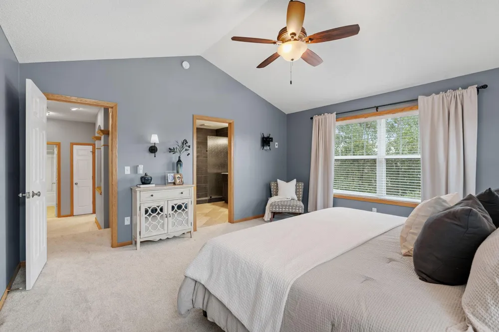 11863 86th Avenue Maple Grove, MN 55369