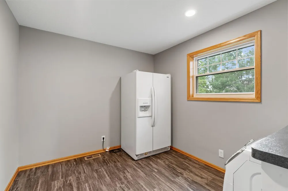 11863 86th Avenue Maple Grove, MN 55369