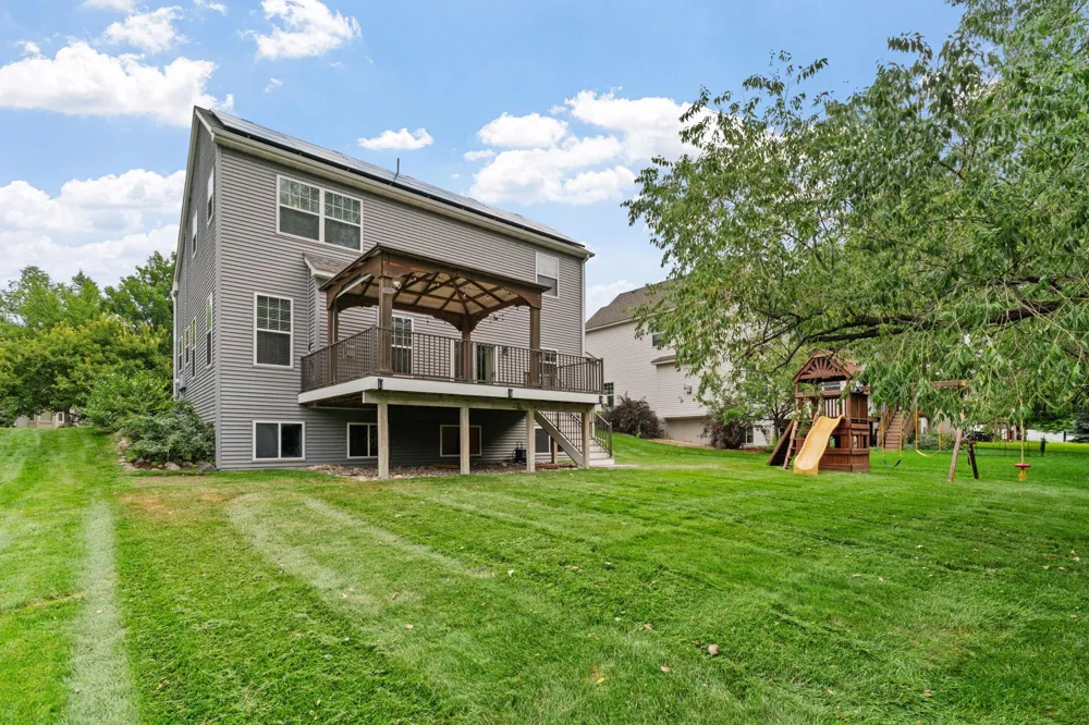 11863 86th Avenue Maple Grove, MN 55369