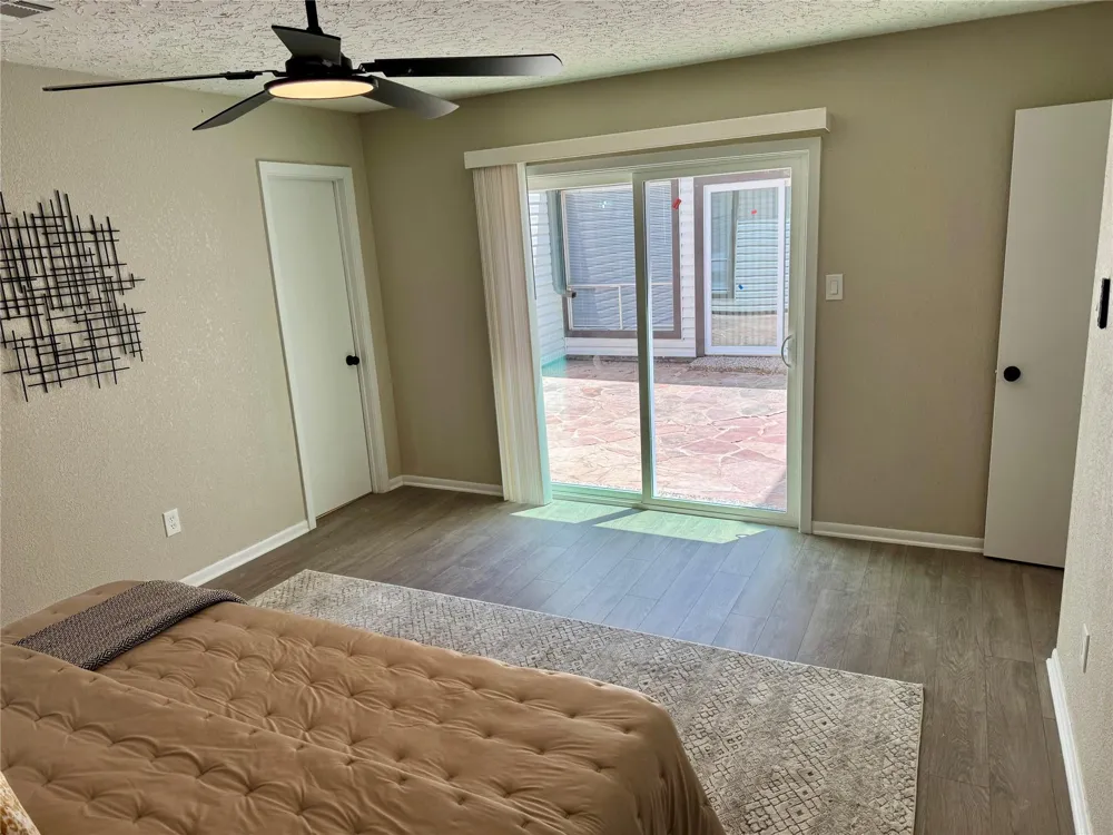 4231 Meadowbank Drive Seabrook, TX 77586