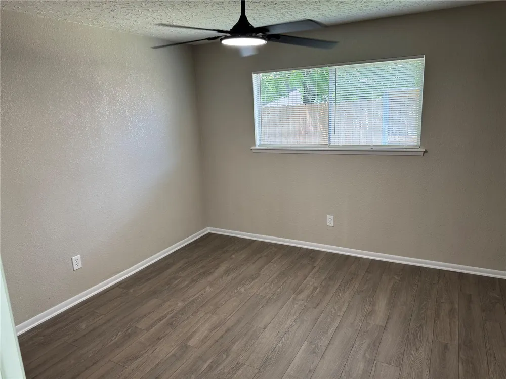 4231 Meadowbank Drive Seabrook, TX 77586