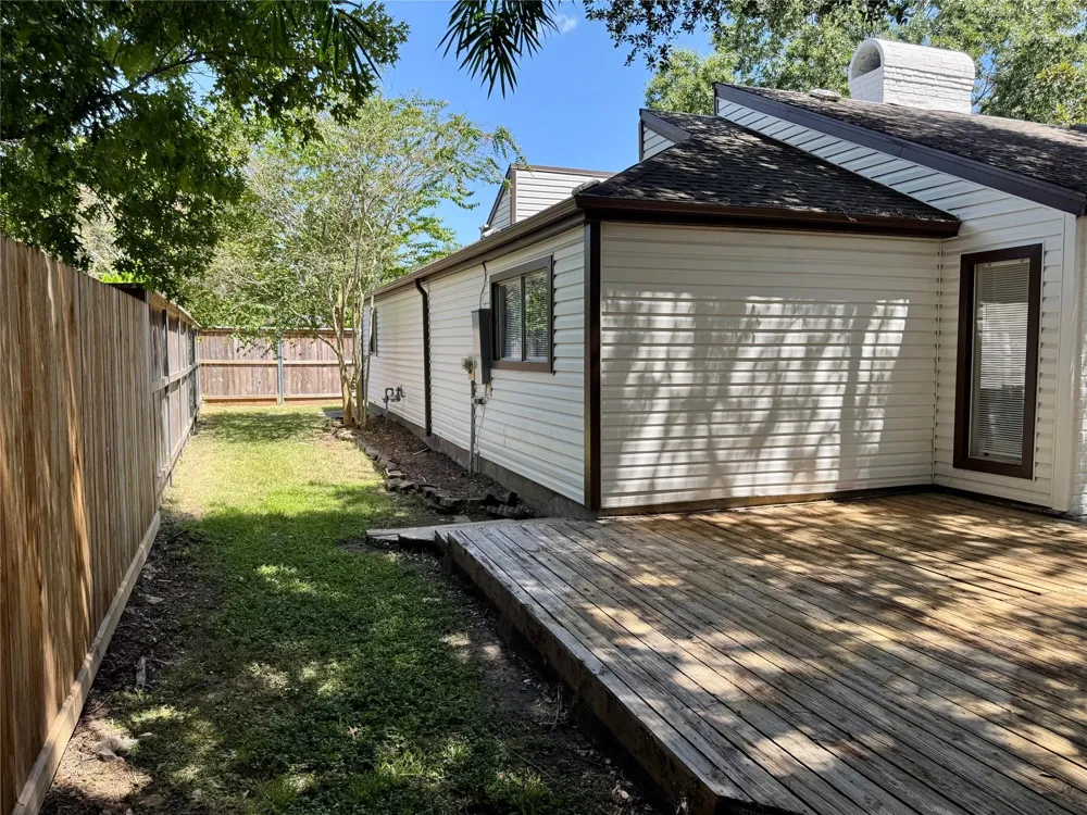 4231 Meadowbank Drive Seabrook, TX 77586