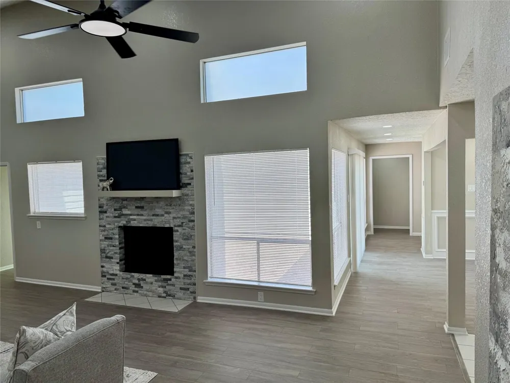 4231 Meadowbank Drive Seabrook, TX 77586