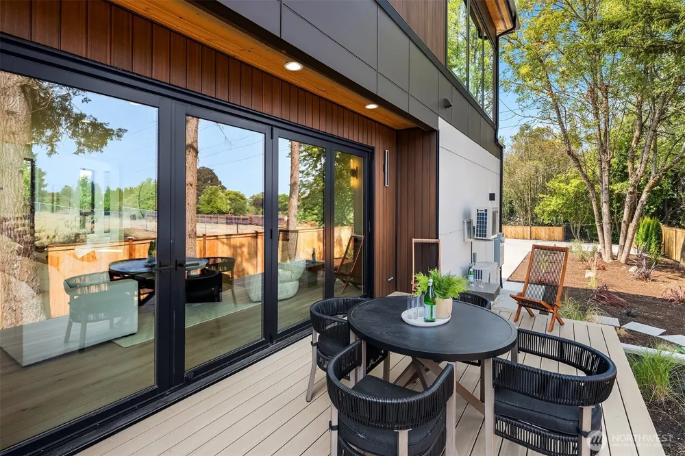 2303 123rd Place SE Bellevue, WA 98005