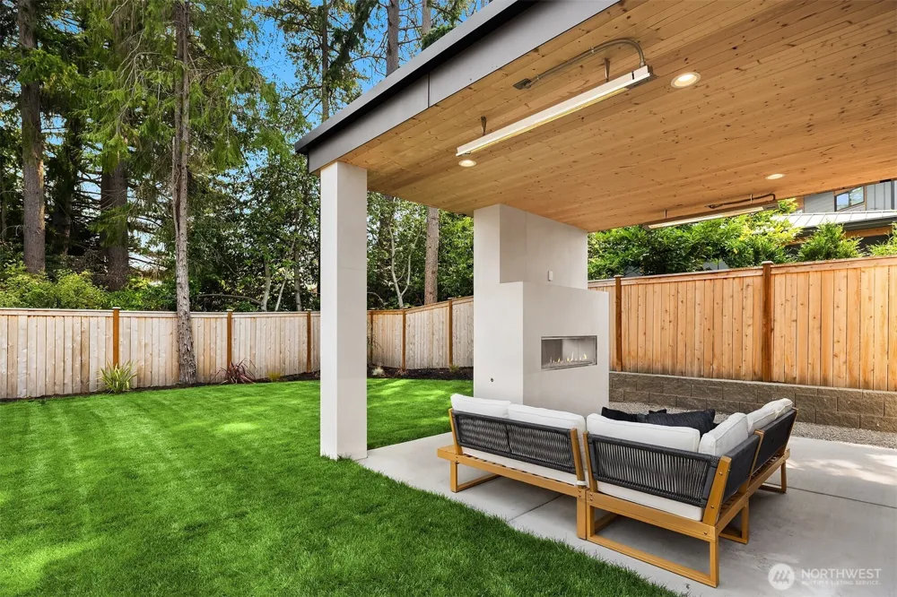 2303 123rd Place SE Bellevue, WA 98005
