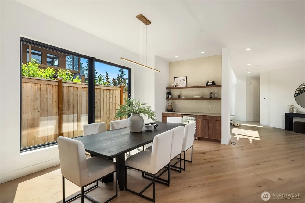 2303 123rd Place SE Bellevue, WA 98005