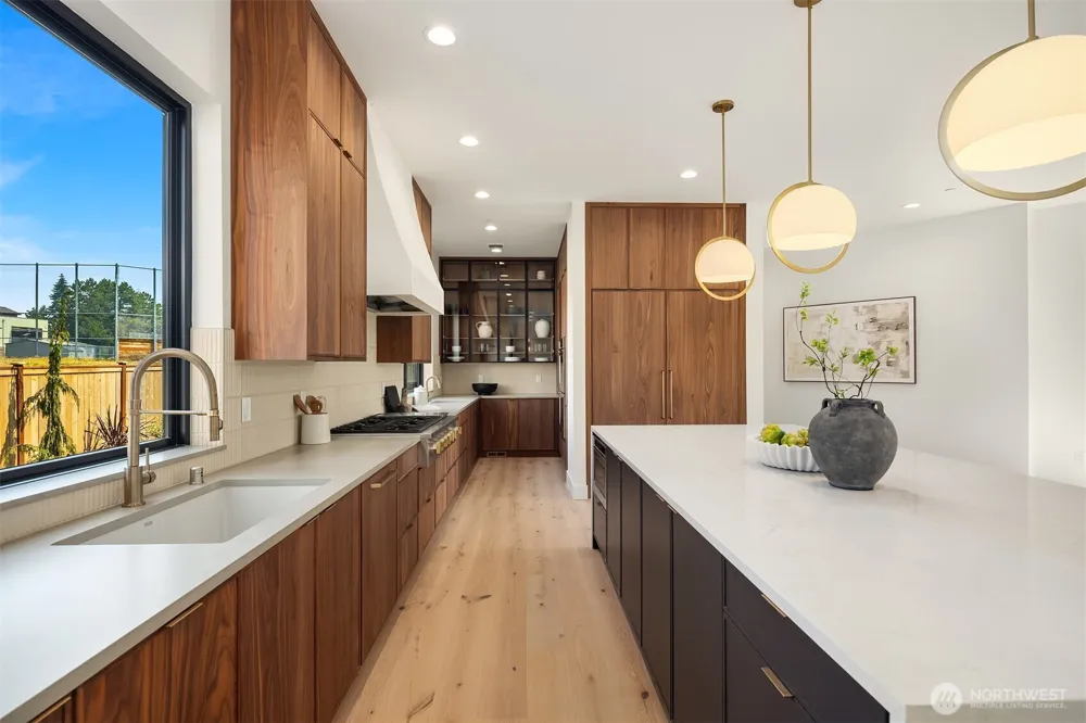 2303 123rd Place SE Bellevue, WA 98005