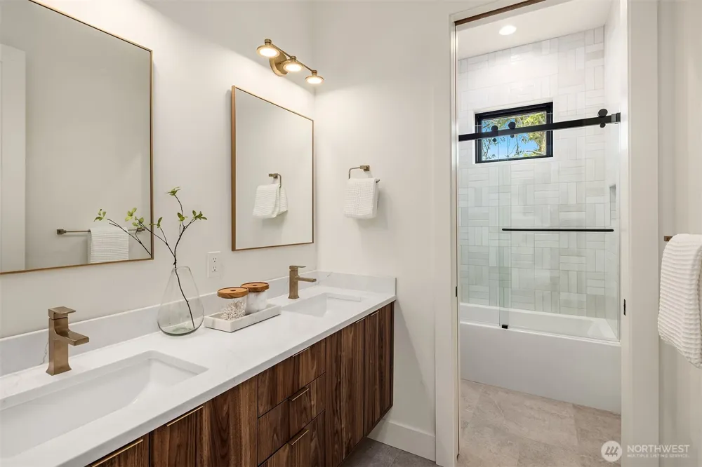 2303 123rd Place SE Bellevue, WA 98005