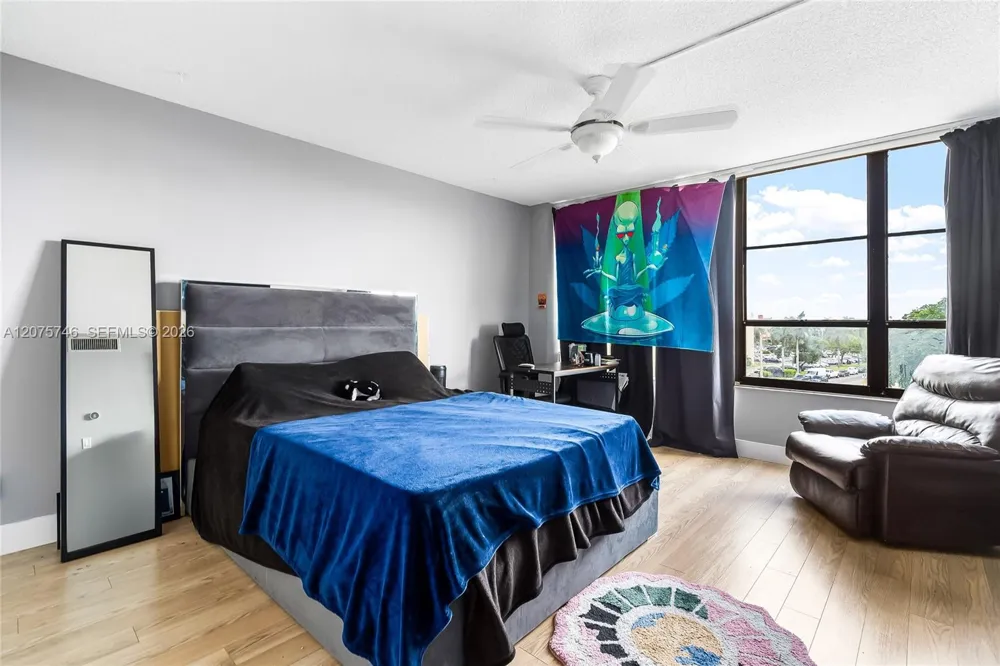 600 Three Islands Blvd #305 Hallandale Beach, FL 33009