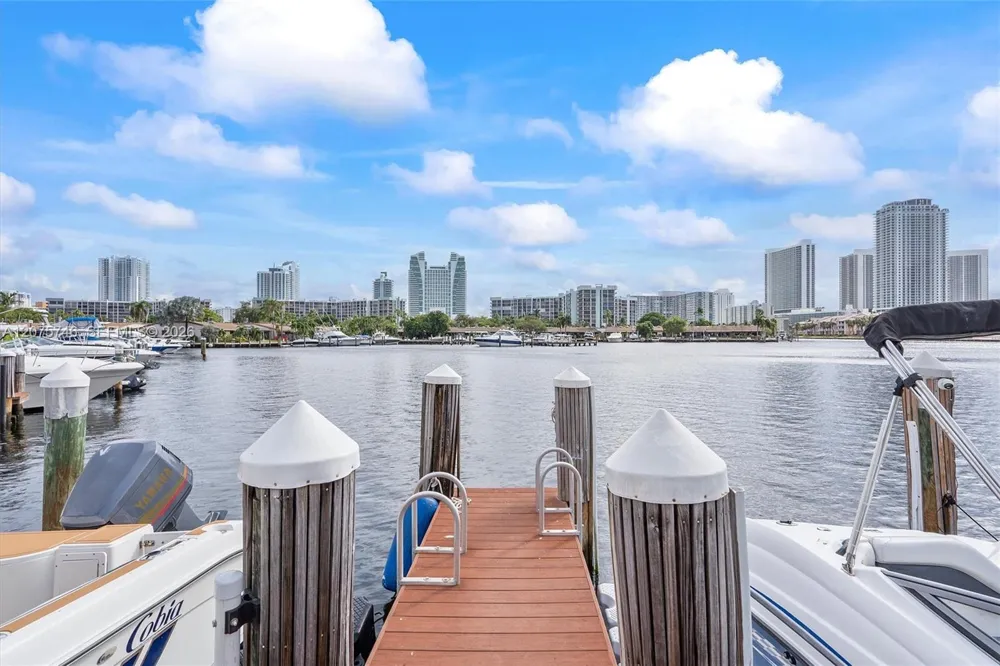 600 Three Islands Blvd #305 Hallandale Beach, FL 33009