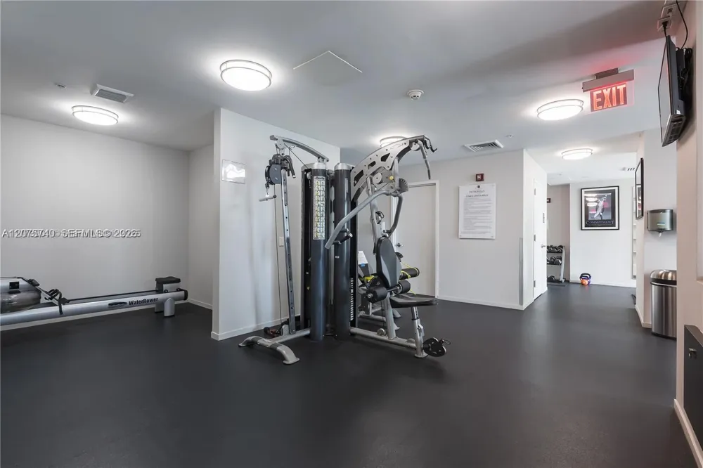 9055 SW 73rd Ct #1103 Miami, FL 33156