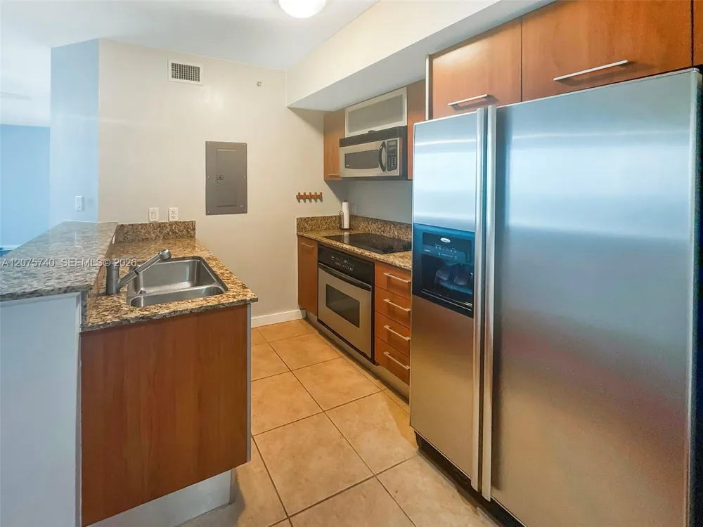 9055 SW 73rd Ct #1103 Miami, FL 33156