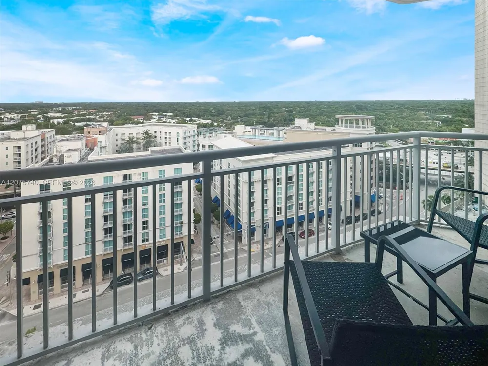 9055 SW 73rd Ct #1103 Miami, FL 33156