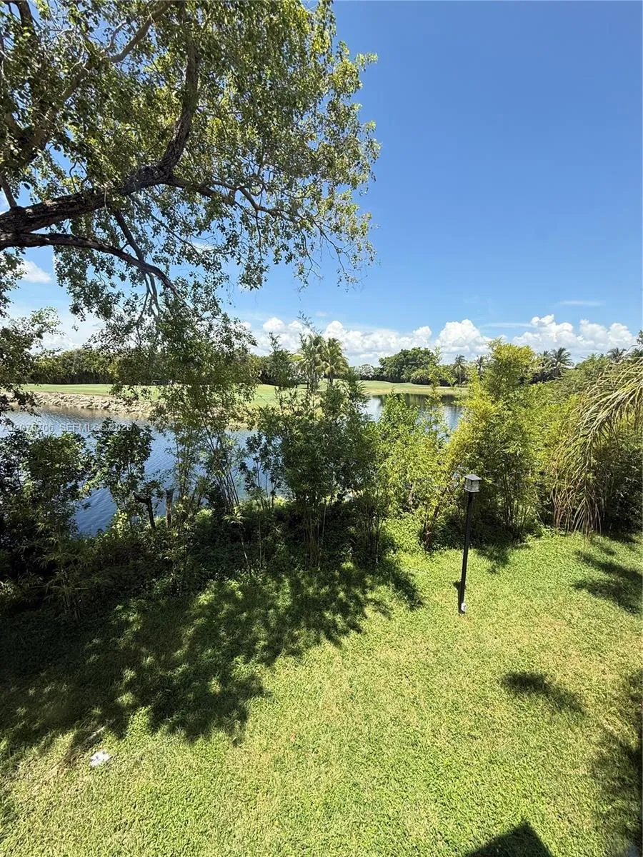 4974 NW 97th Pl #310 Doral, FL 33178