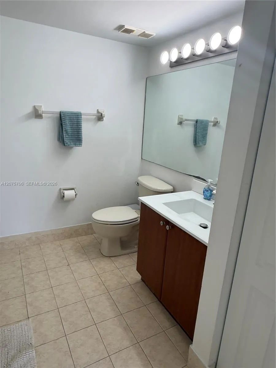 4974 NW 97th Pl #310 Doral, FL 33178