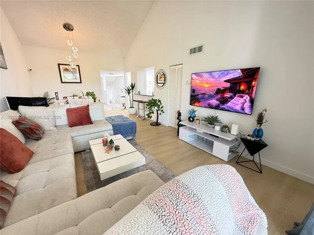 4974 NW 97th Pl #310 Doral, FL 33178