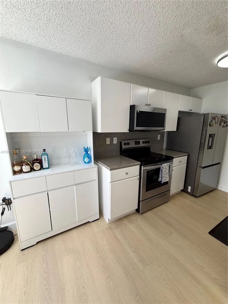 4974 NW 97th Pl #310 Doral, FL 33178