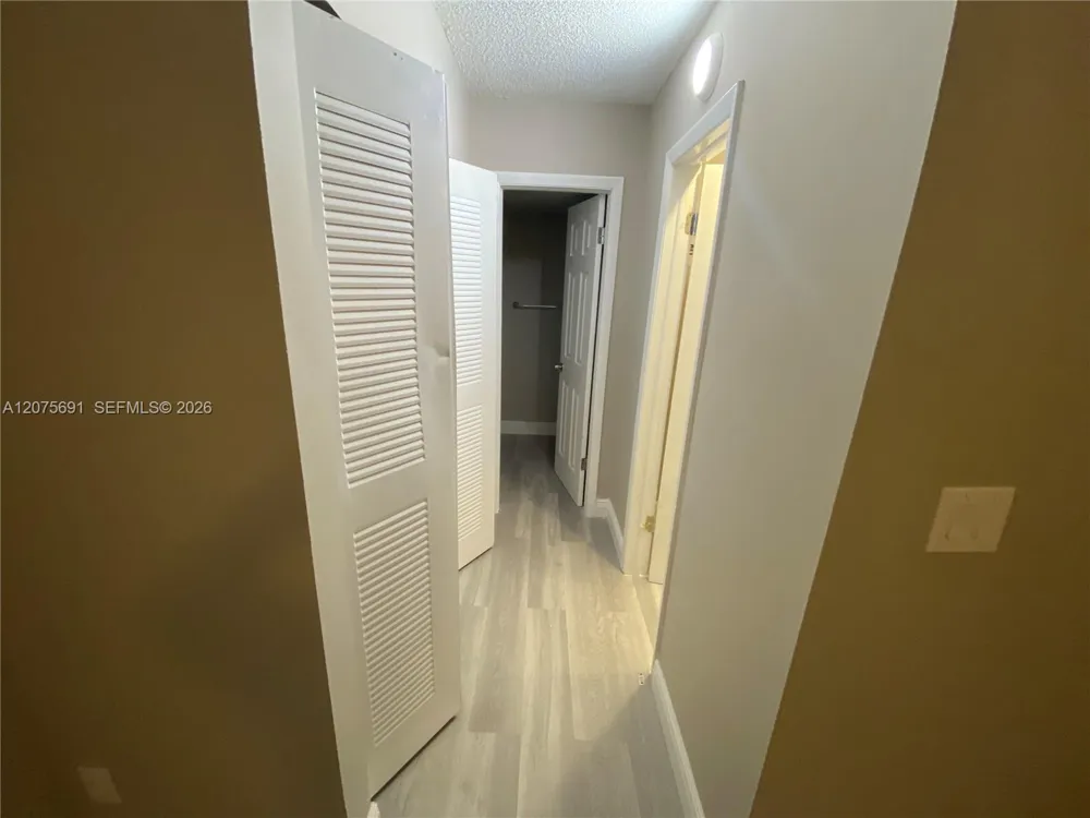2771 Riverside Dr #214-A Coral Springs, FL 33065
