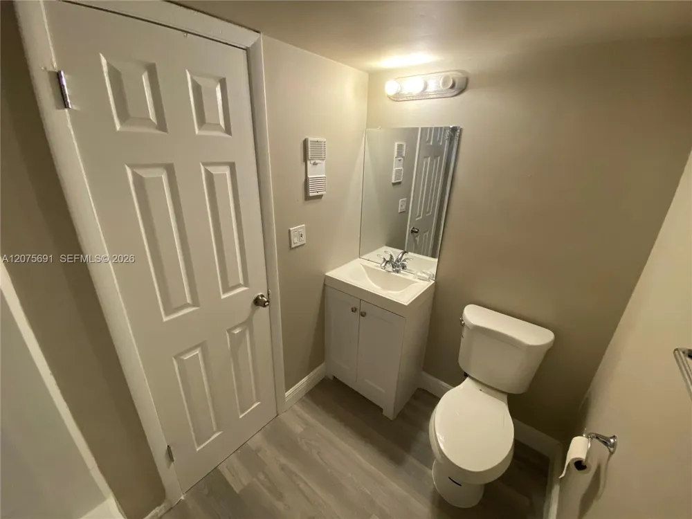 2771 Riverside Dr #214-A Coral Springs, FL 33065