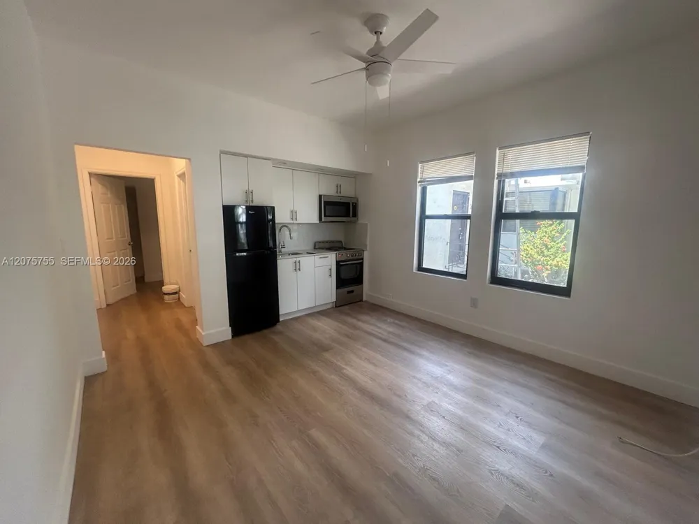 2000 Monroe St #10 Hollywood, FL 33020