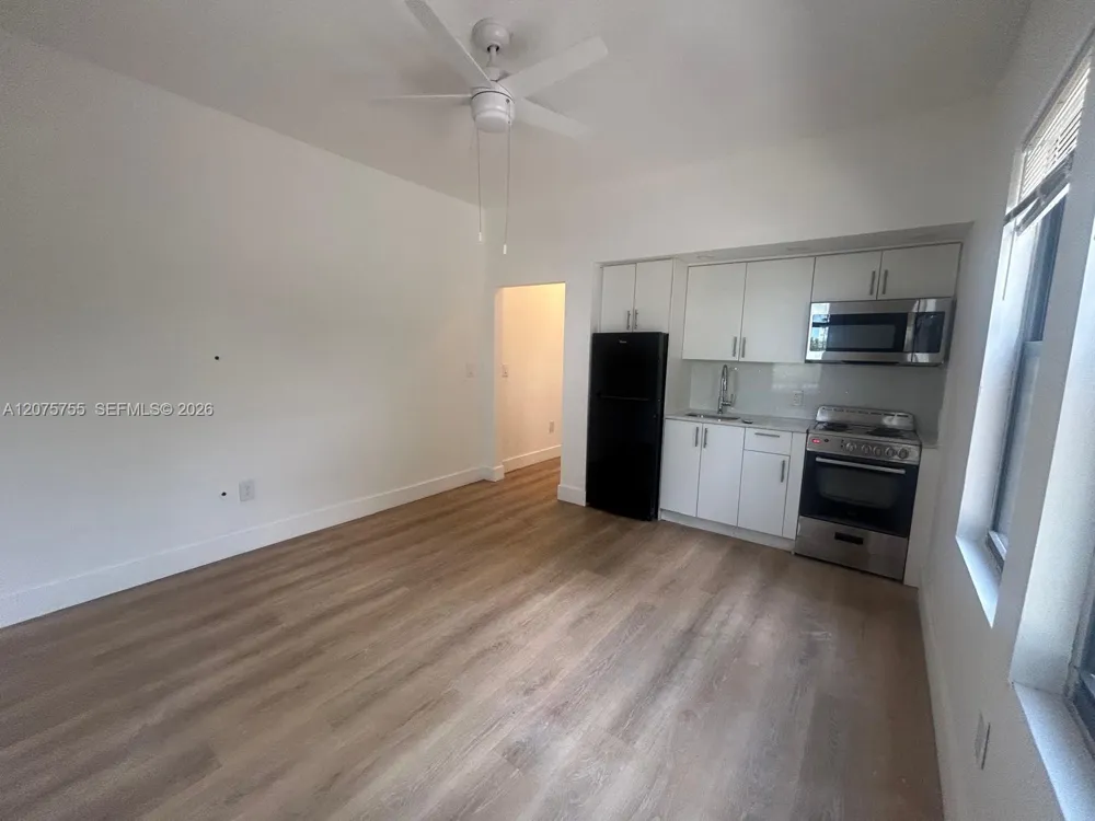 2000 Monroe St #10 Hollywood, FL 33020