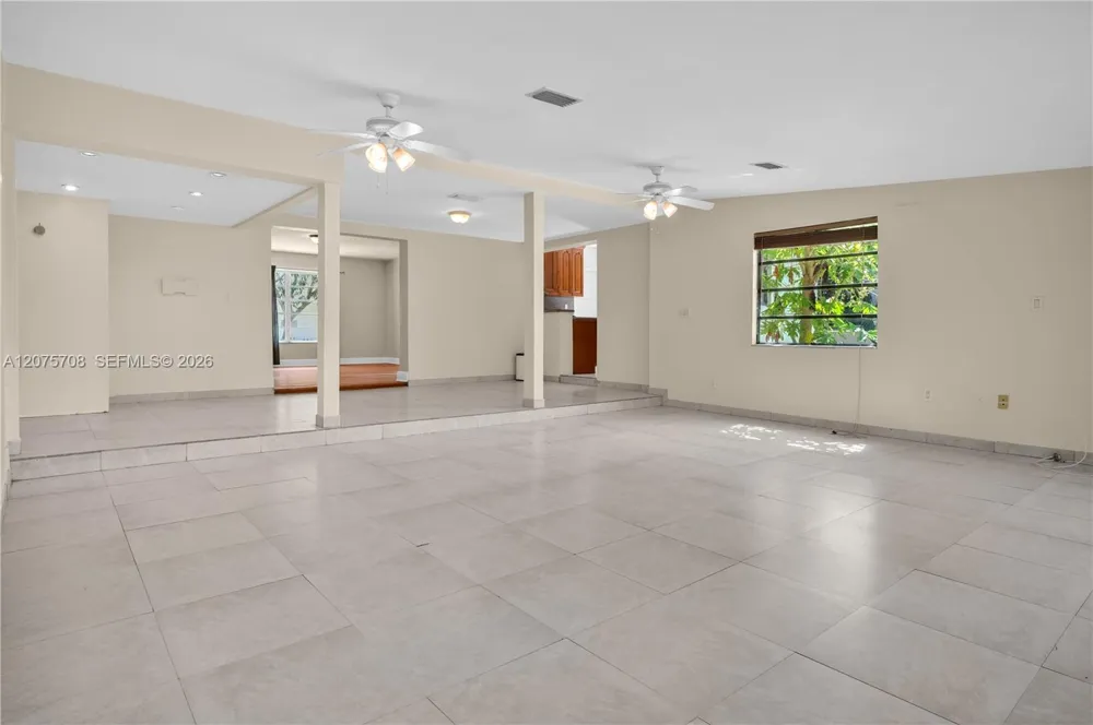8775 SW 53rd Ct #REAR Miami, FL 33143