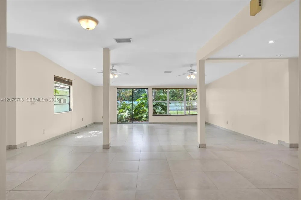 8775 SW 53rd Ct #REAR Miami, FL 33143