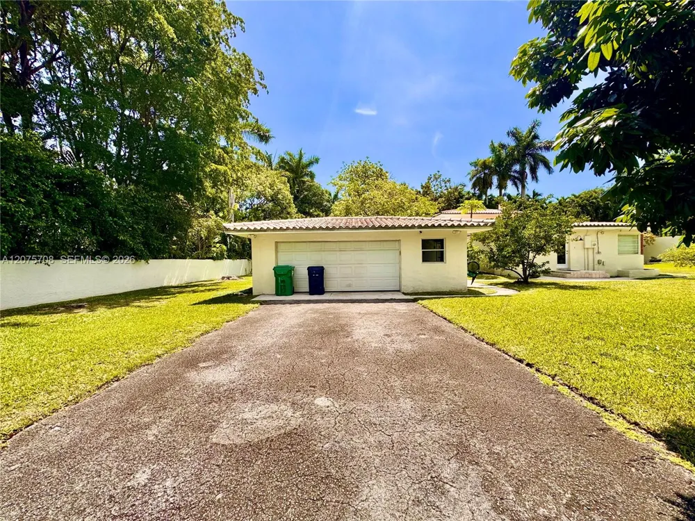 8775 SW 53rd Ct #REAR Miami, FL 33143