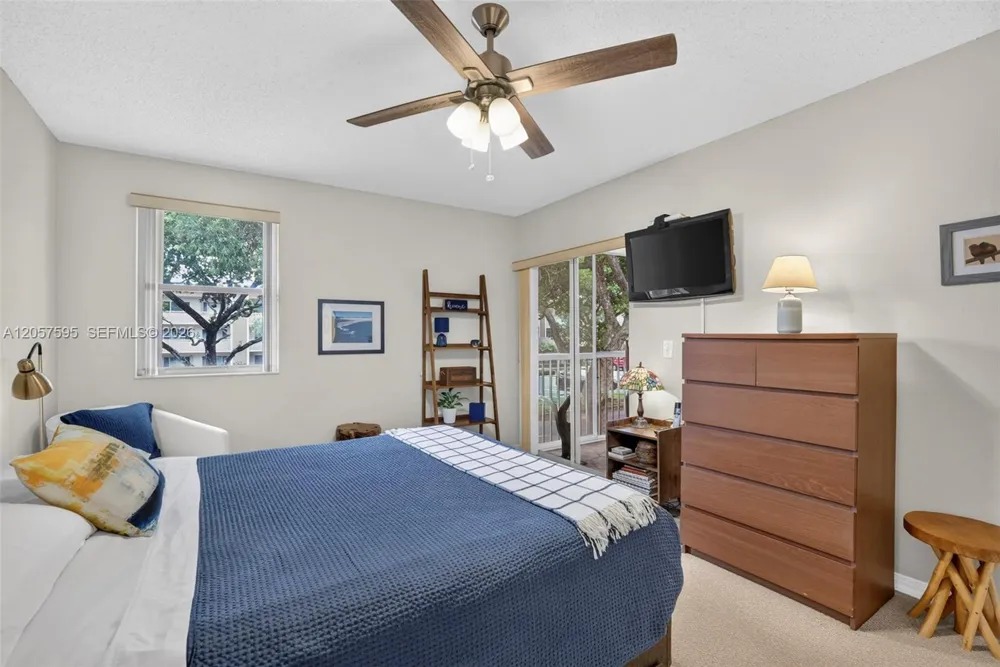 7449 Devon Dr #207 Tamarac, FL 33321