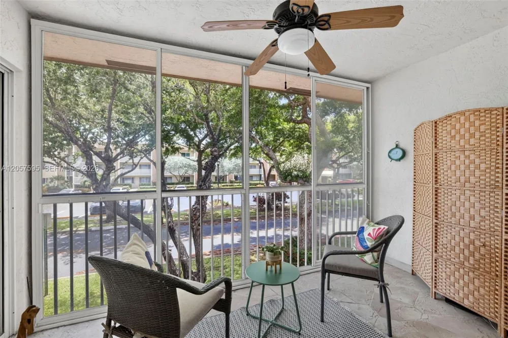 7449 Devon Dr #207 Tamarac, FL 33321