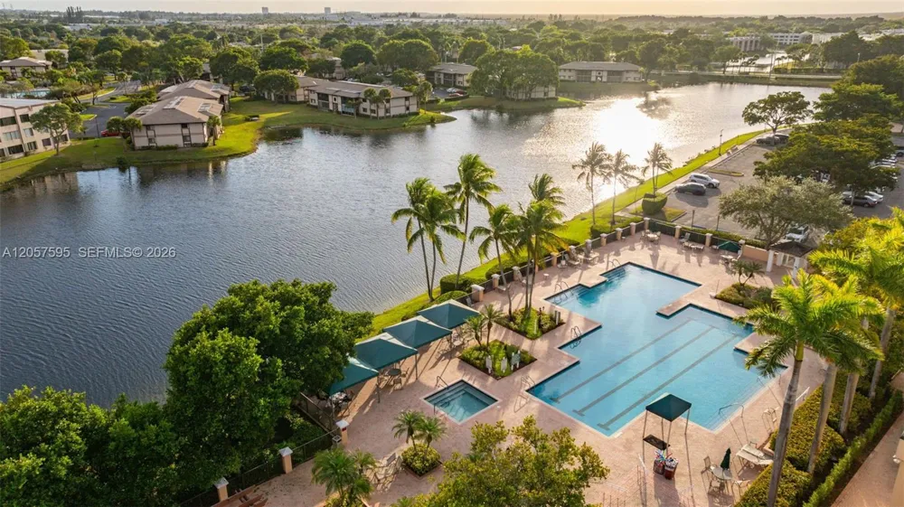 7449 Devon Dr #207 Tamarac, FL 33321