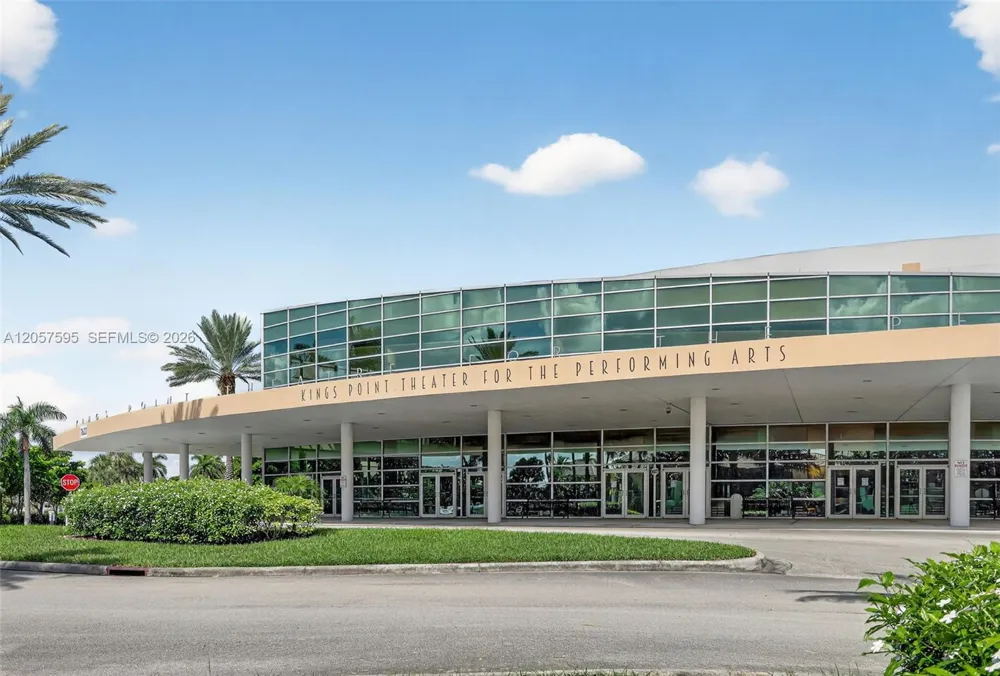 7449 Devon Dr #207 Tamarac, FL 33321